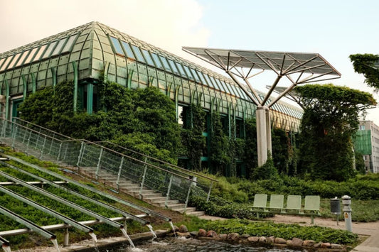 Resilient and sustainable design in contemporary architecture